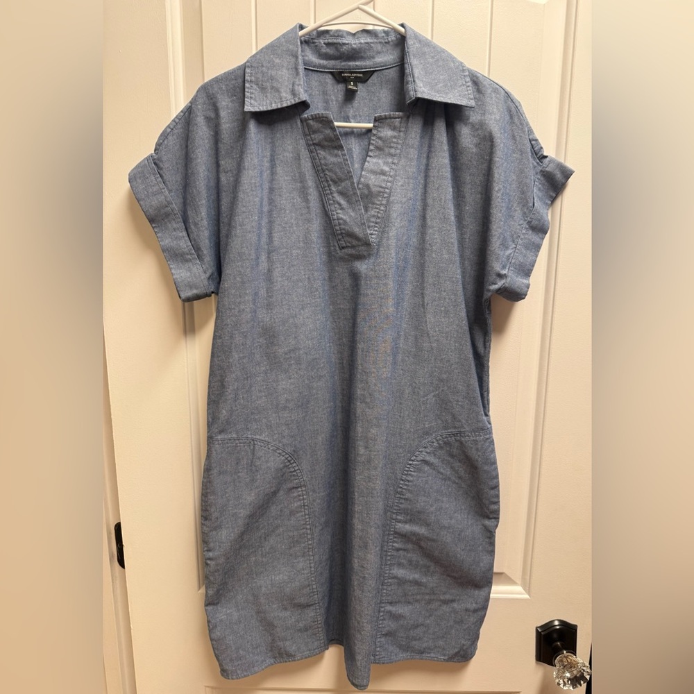Banana Republic Chambray Above the Knee Denim Shirtdress, Size Small Like New - Picture 1 of 12